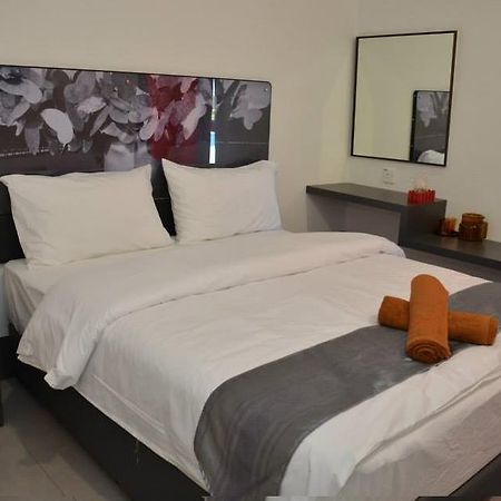 Oyo 90265 Hotel Ventura Kangar Ngoại thất bức ảnh